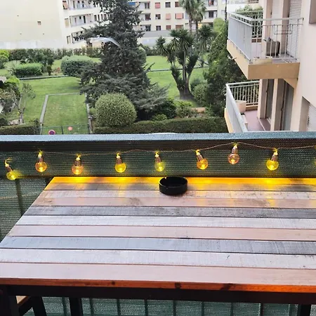 Magnifique Grand 2 Pieces Moderne Lumineux Au Calme Avec Grande Terrasse A 15mn En Bus Centre-ville, Gare Et Promenade Des Nice