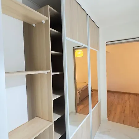 Magnifique Grand 2 Pieces Moderne Lumineux Au Calme Avec Grande Terrasse A 15mn En Bus Centre-ville, Gare Et Promenade Des Apartment *