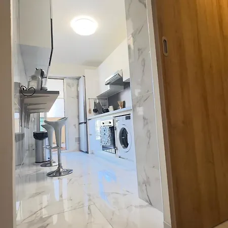 Magnifique Grand 2 Pieces Moderne Lumineux Au Calme Avec Grande Terrasse A 15mn En Bus Centre-ville, Gare Et Promenade Des Apartment *